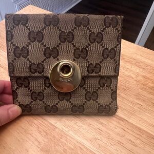 Pre-loved Authentic Gucci Wallet